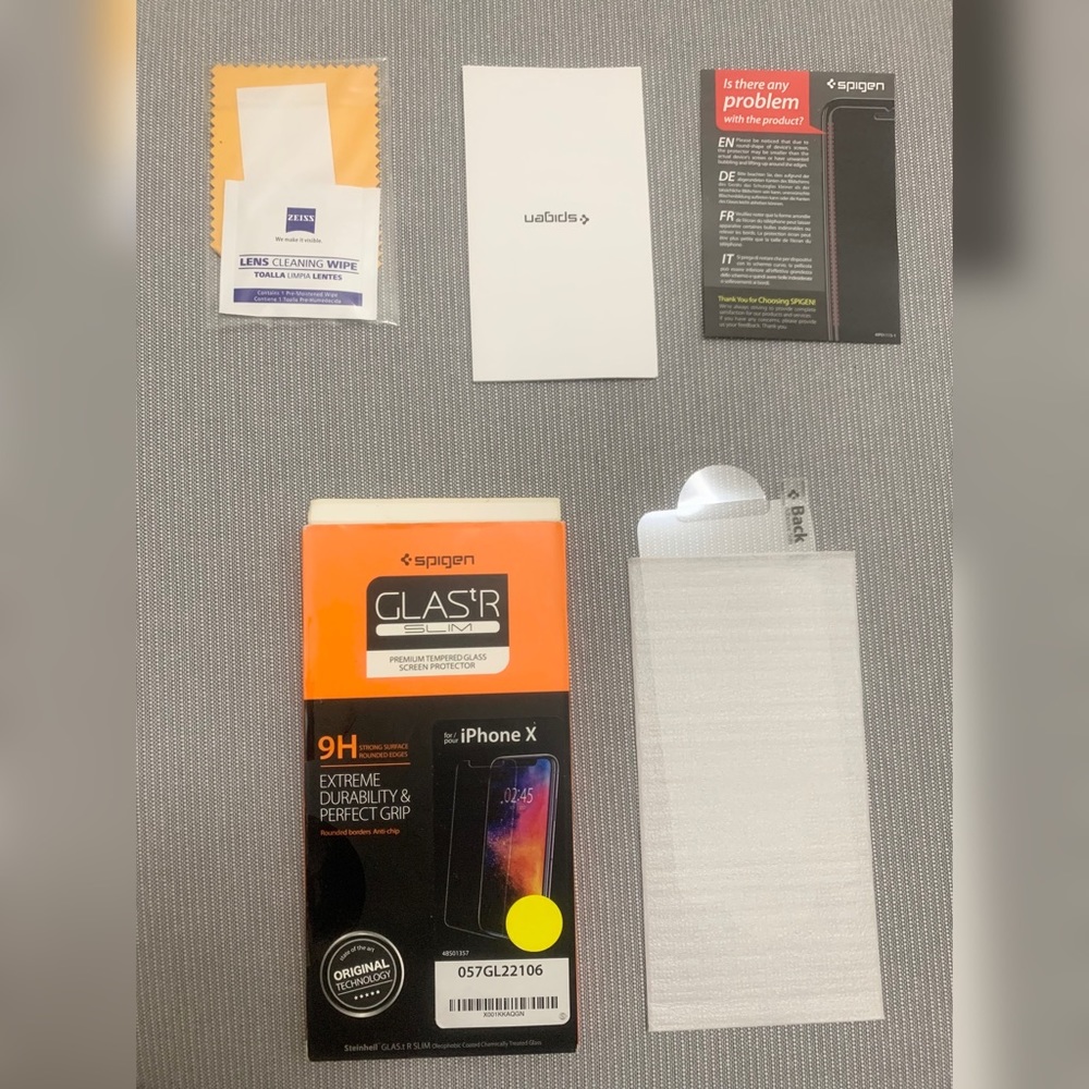 Spigen iPhone X PREMIUM SCREEN PROTECTOR